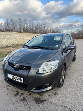 Toyota Auris 1.6/Газ, снимка 1