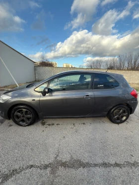 Toyota Auris 1.6/Газ, снимка 2