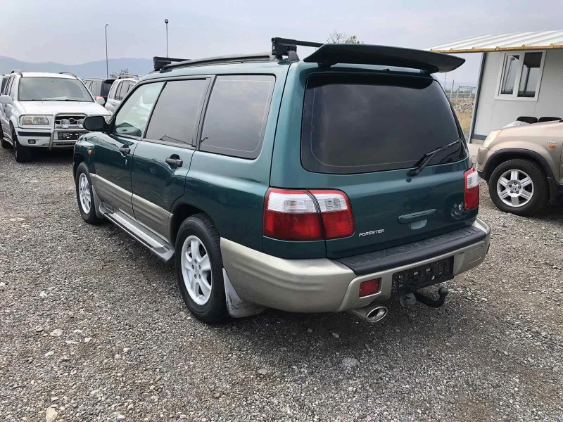 Subaru Forester 4х4  газов инжекцион, снимка 6 - Автомобили и джипове - 46948904