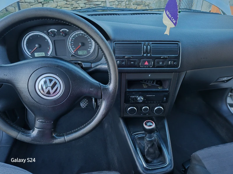 VW Bora 1.9 tdi, снимка 15 - Автомобили и джипове - 47569034