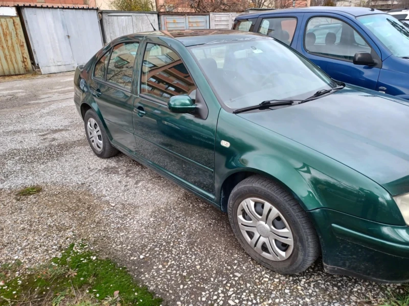 VW Bora 1, 6, снимка 4 - Автомобили и джипове - 48228537