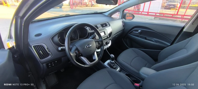 Kia Rio 1.1.75-6ск.евро6, снимка 10 - Автомобили и джипове - 50639530