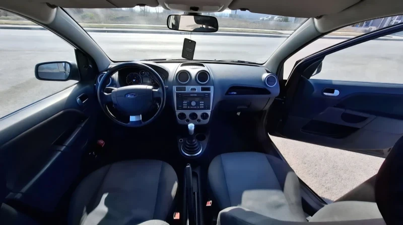 Ford Fiesta, снимка 11 - Автомобили и джипове - 52712119