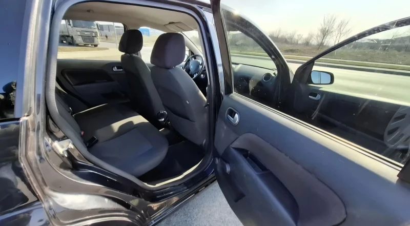 Ford Fiesta, снимка 9 - Автомобили и джипове - 52712119
