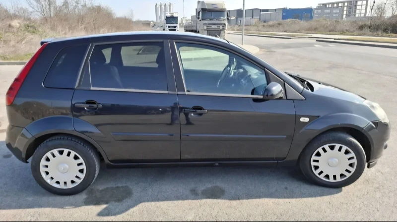 Ford Fiesta, снимка 6 - Автомобили и джипове - 52712119