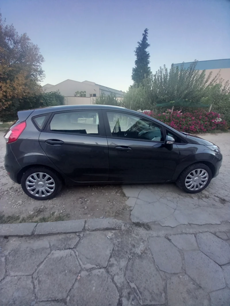 Ford Fiesta 52069км 1.25, снимка 8 - Автомобили и джипове - 52346999