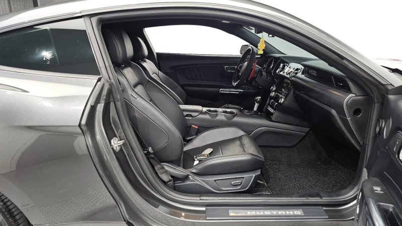 Ford Mustang 2.3L ECOBOOST autogeorge.com, снимка 9 - Автомобили и джипове - 51903131