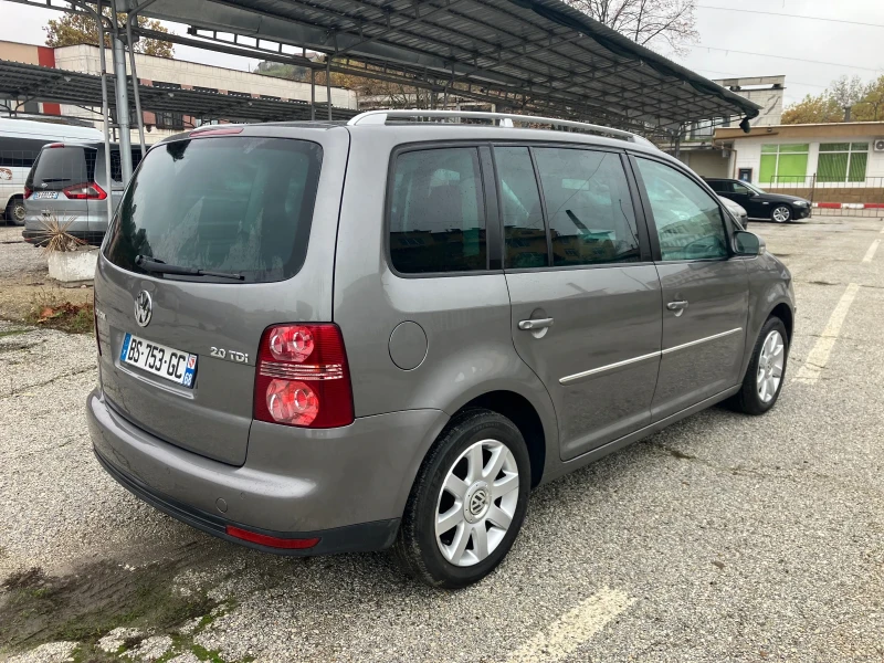 VW Touran 2.0TDI-140kc-DSG-КОЖА, снимка 5 - Автомобили и джипове - 52472351