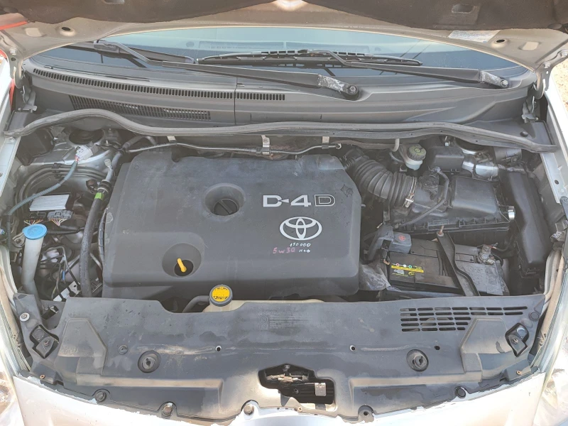 Toyota Corolla verso 2.2* D4D* 136к.с., снимка 15 - Автомобили и джипове - 52817085