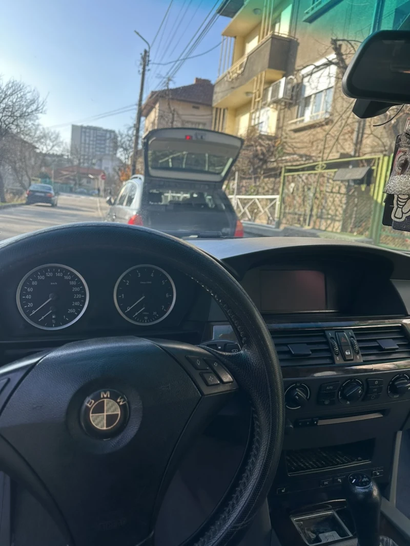 BMW 520, снимка 8 - Автомобили и джипове - 52920165