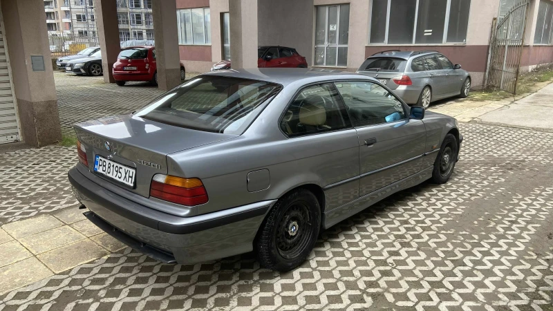 BMW 320, снимка 6 - Автомобили и джипове - 53474311