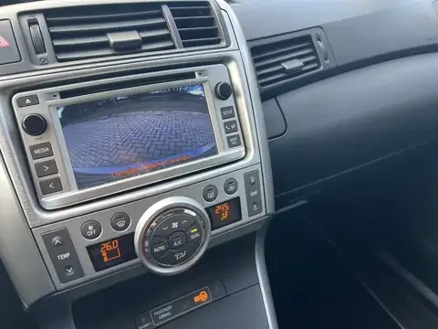 Toyota Corolla verso 2.2 D-CAT NAVI , снимка 14 - Автомобили и джипове - 53336837