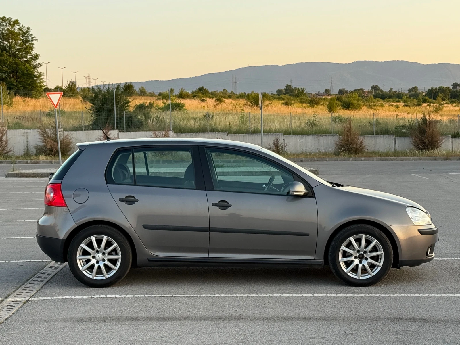 VW Golf 1.9TDI - изображение 7