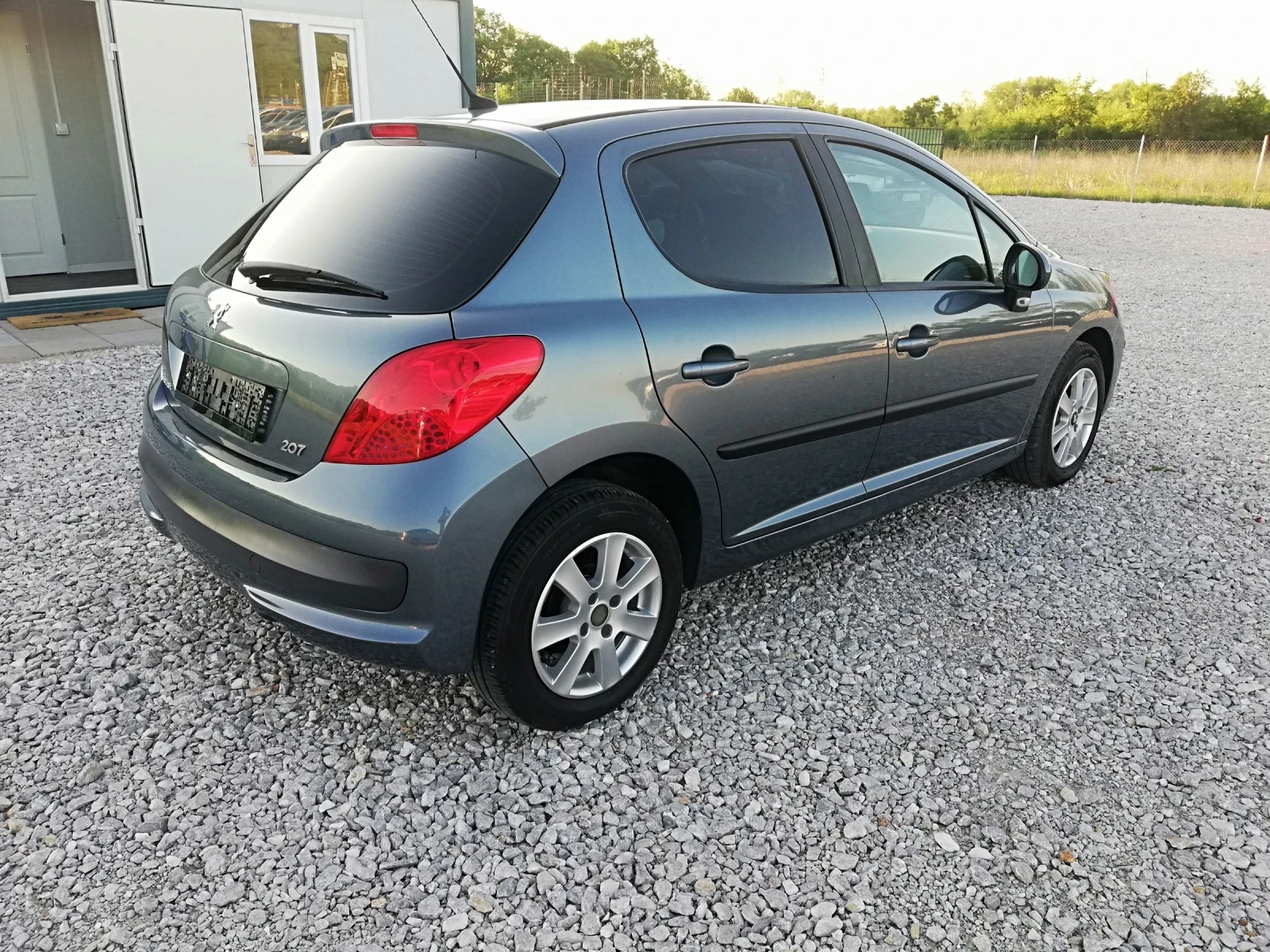 Peugeot 207 1.4i klima  - изображение 6