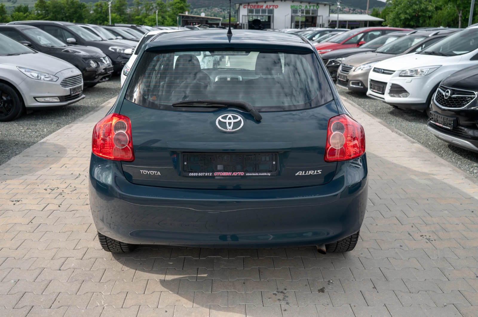 Toyota Auris 1.4* бензин* 96кс* климатроник - изображение 8