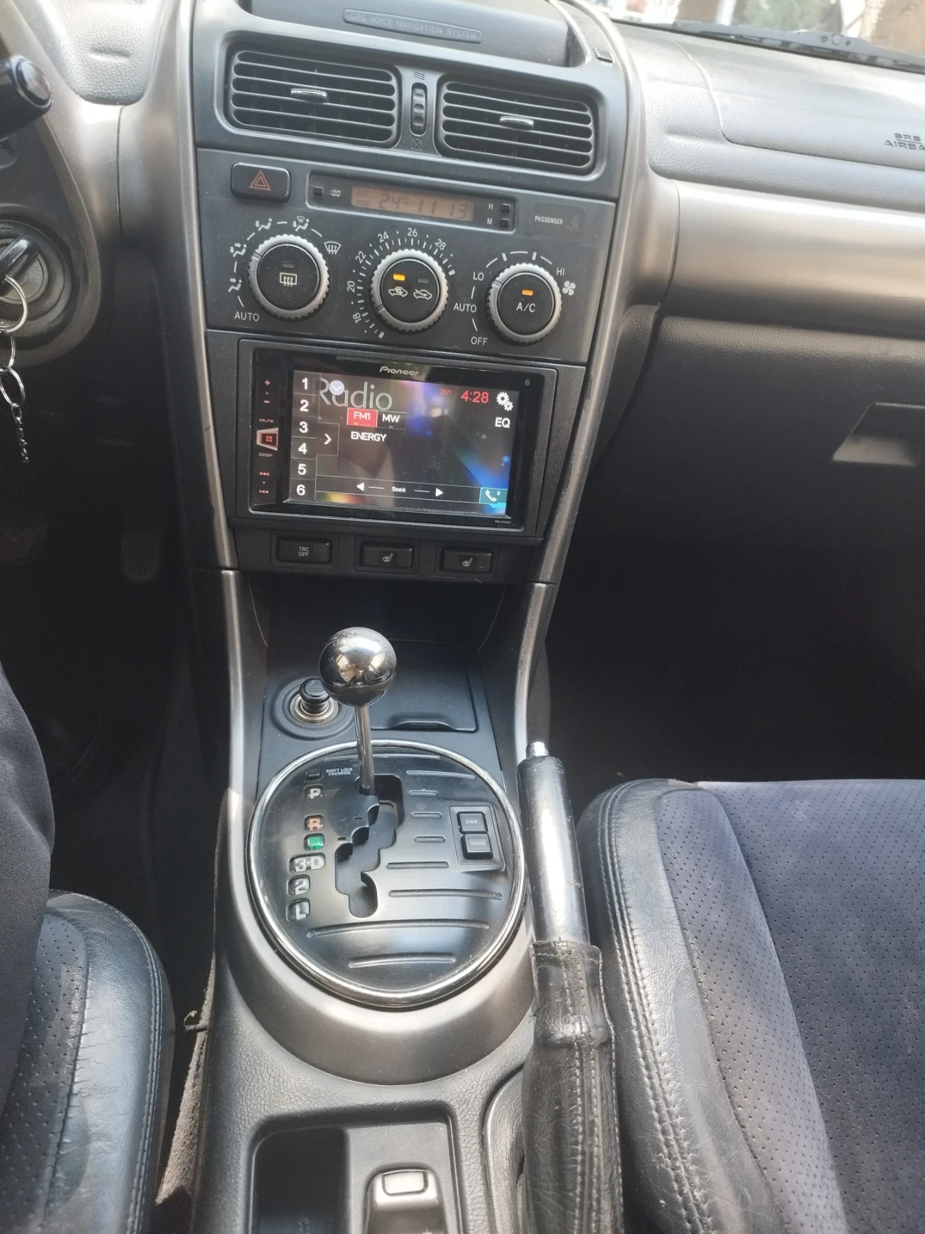 Lexus IS 200  - изображение 9