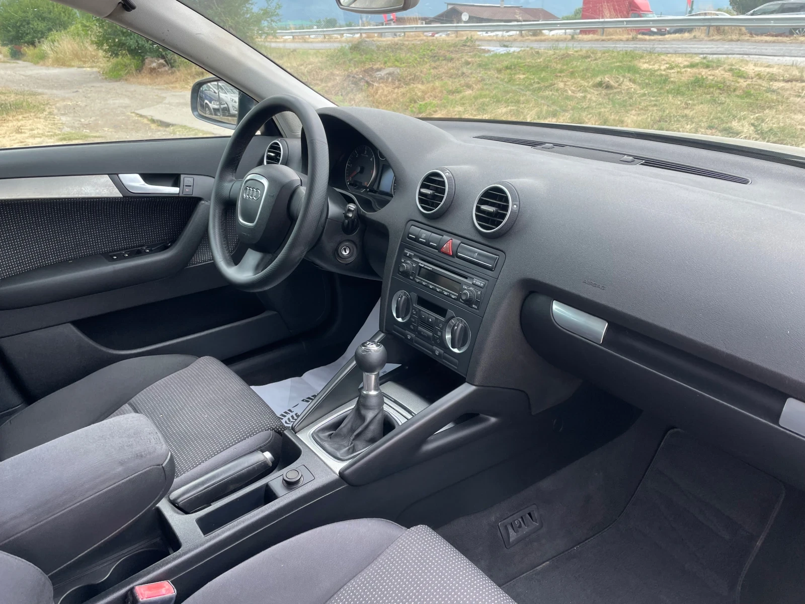 Audi A3 2.0TDI-140-SPORT-ITALIA - изображение 5