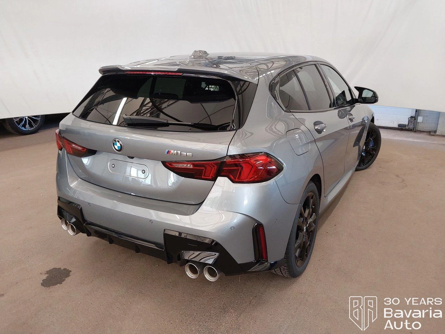 BMW 135 M135i xDrive Steptronic - изображение 3