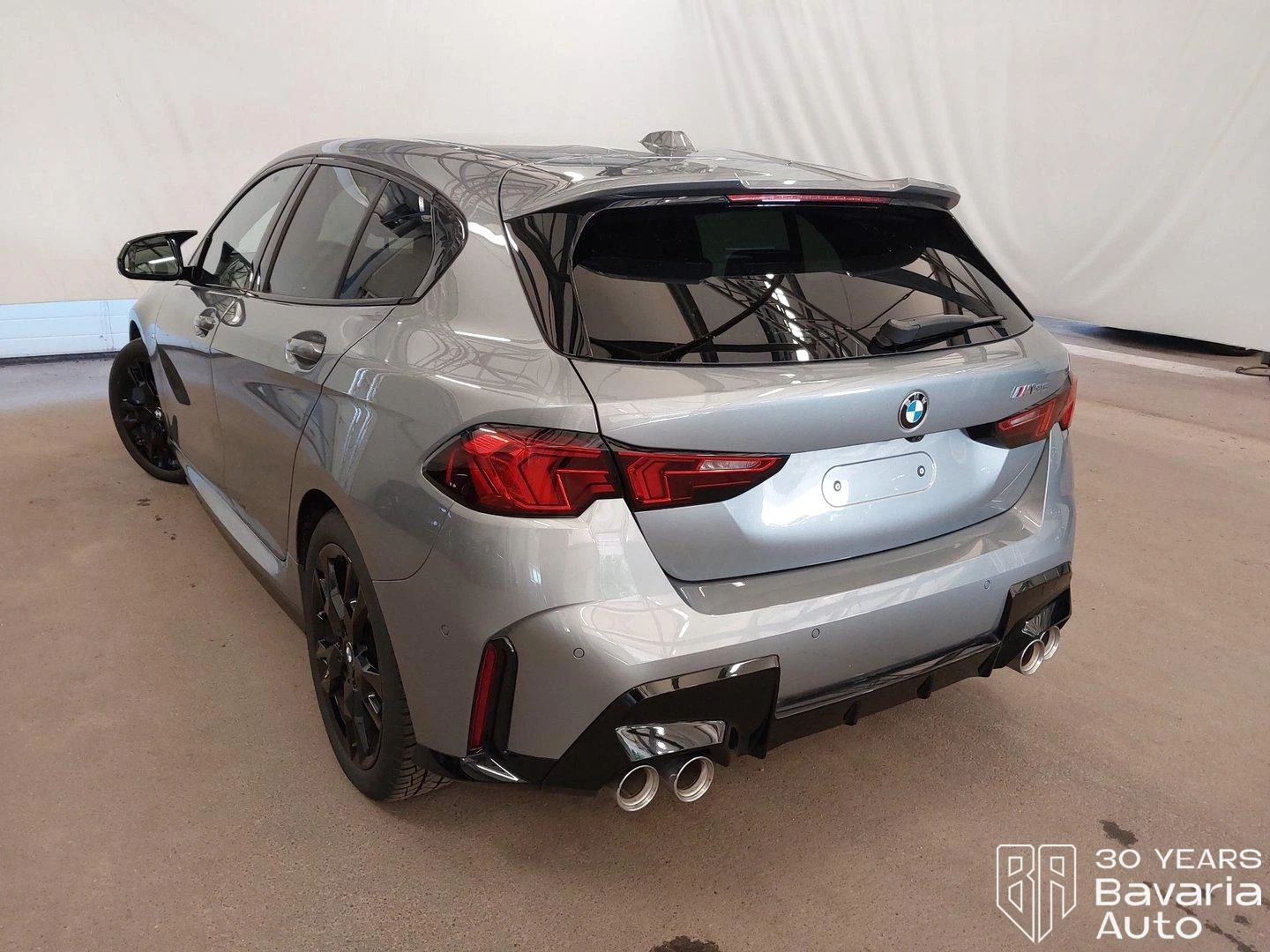BMW 135 M135i xDrive Steptronic - изображение 2
