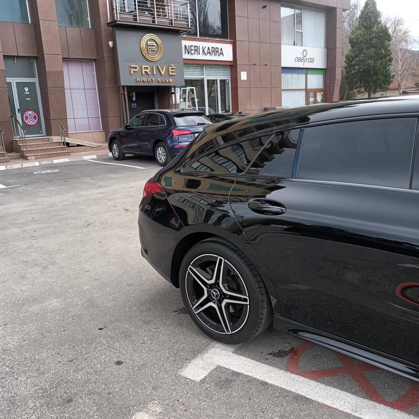 Mercedes-Benz CLA 200 Shooting breke AMG Night Edition - изображение 5