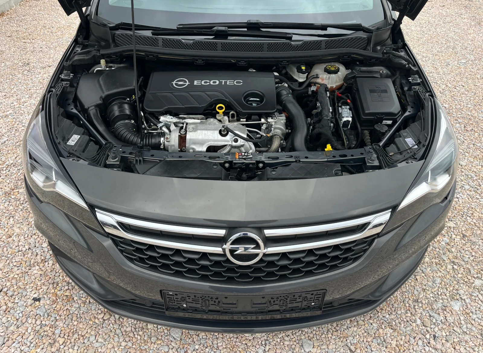 Opel Astra COSMO* LED* NAVI* DISTRONIK* FULL*  - изображение 6