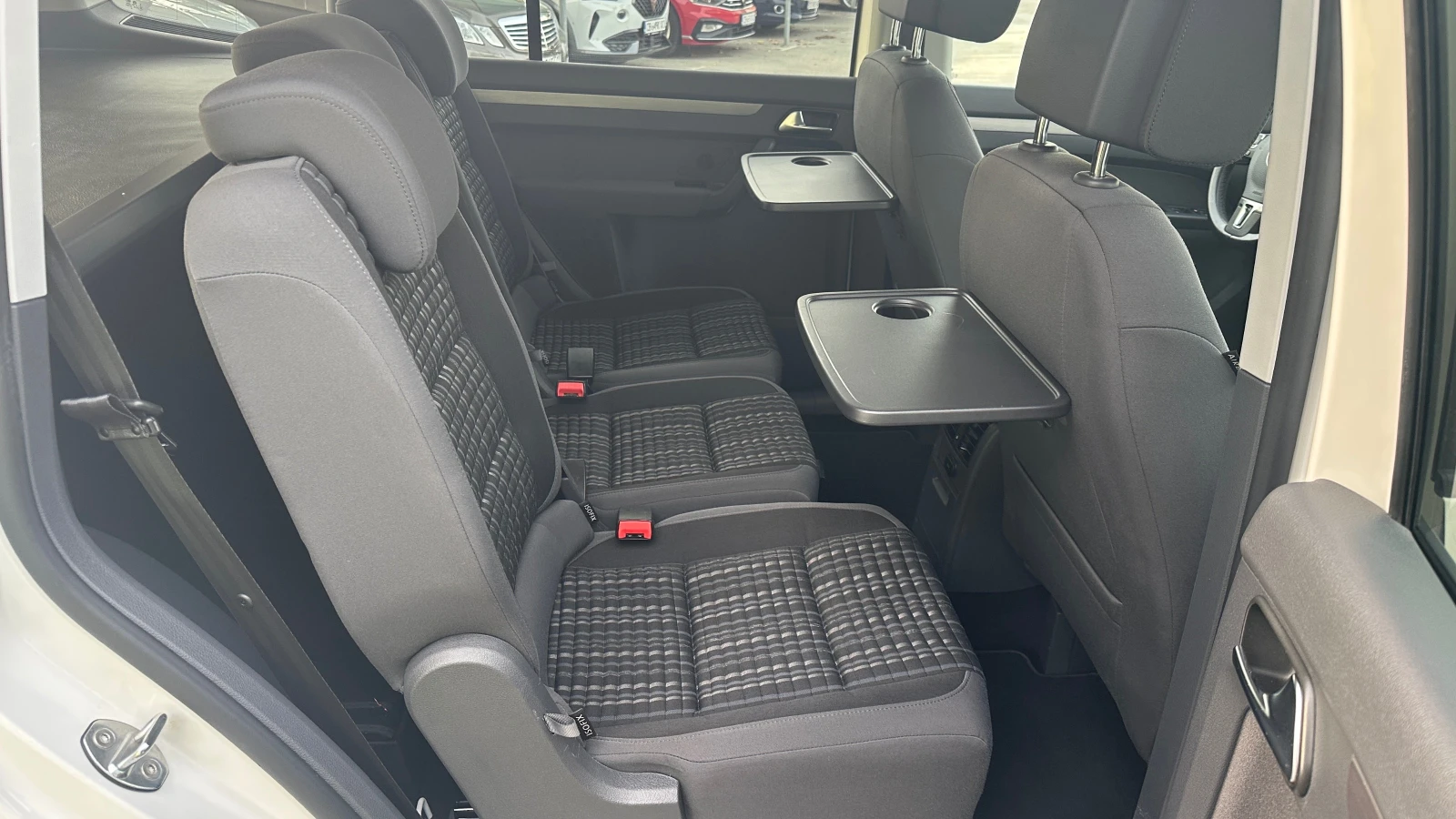 VW Touran Cross 1.4 TSI/TGI    | Mobile.bg   12