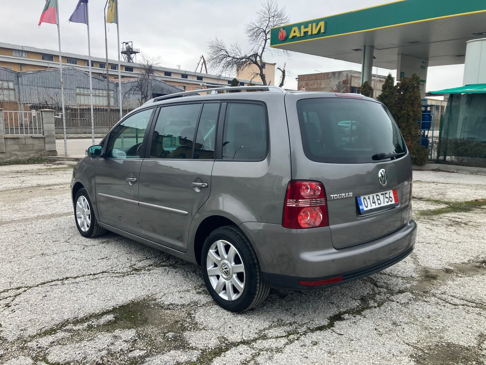 VW Touran 2.0TDI-140kc-DSG-���� | Mobile.bg � ����������� 11