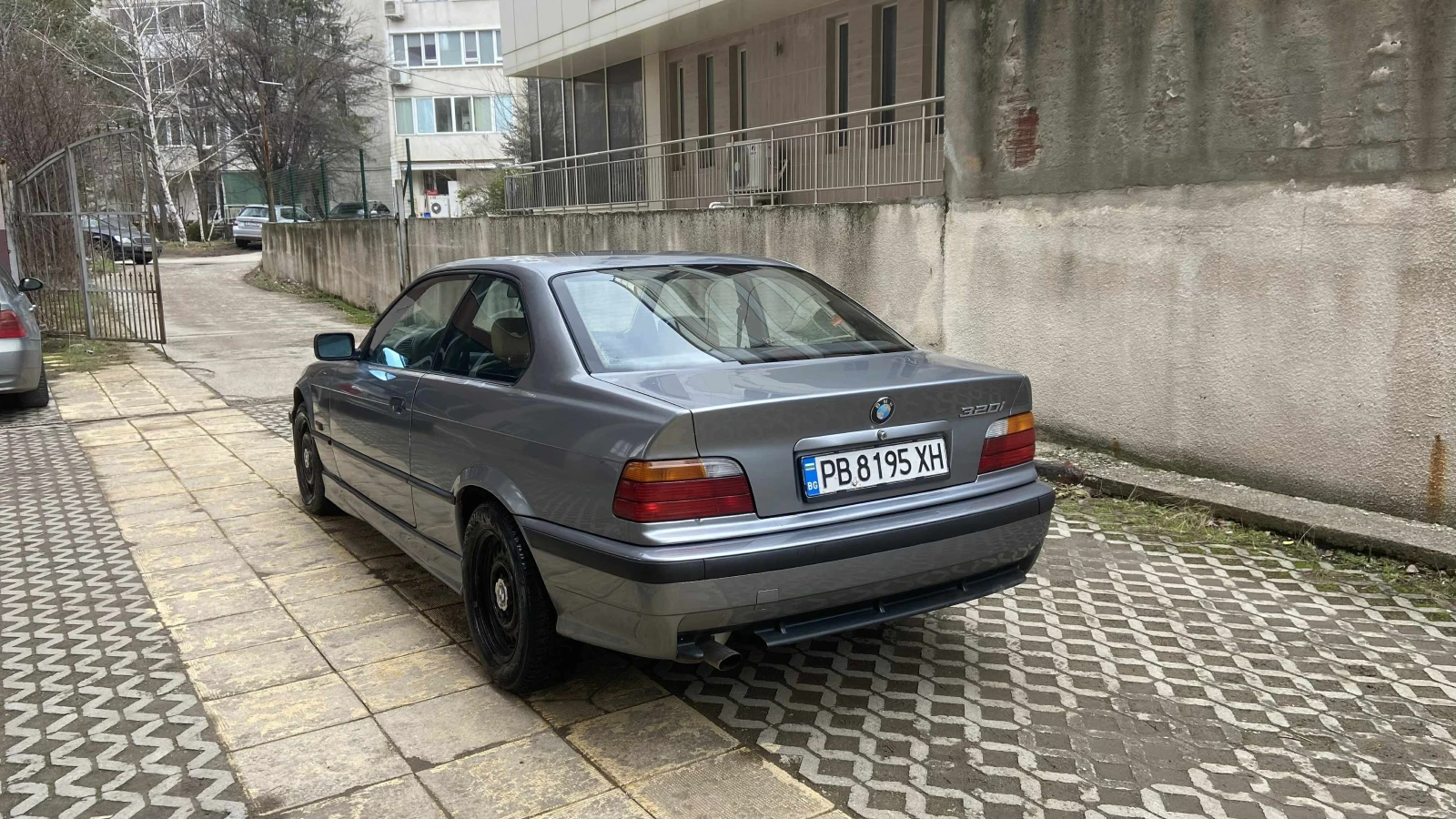BMW 320  - изображение 4