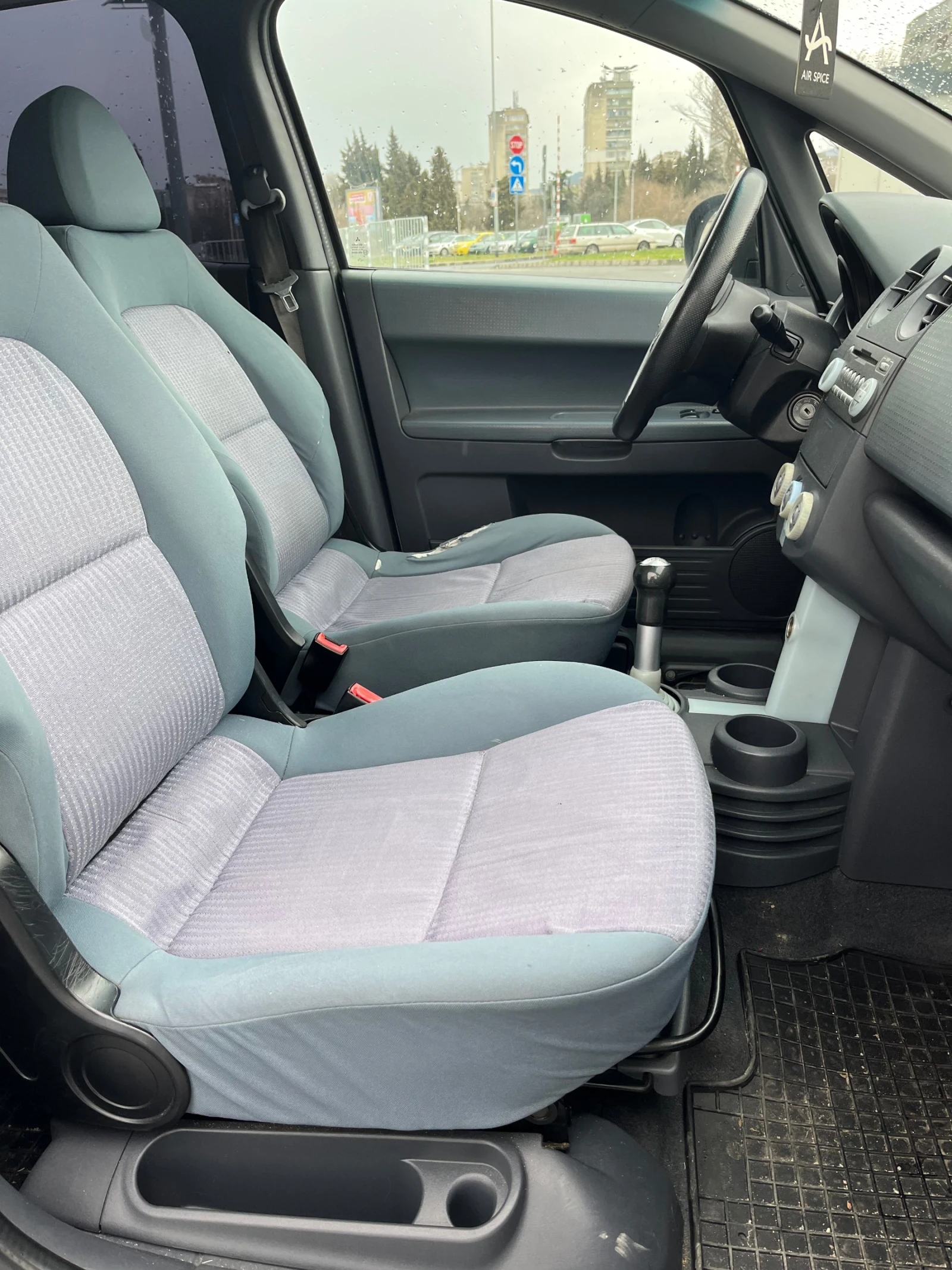 Mitsubishi Colt, снимка 7 - Автомобили и джипове - 54000253