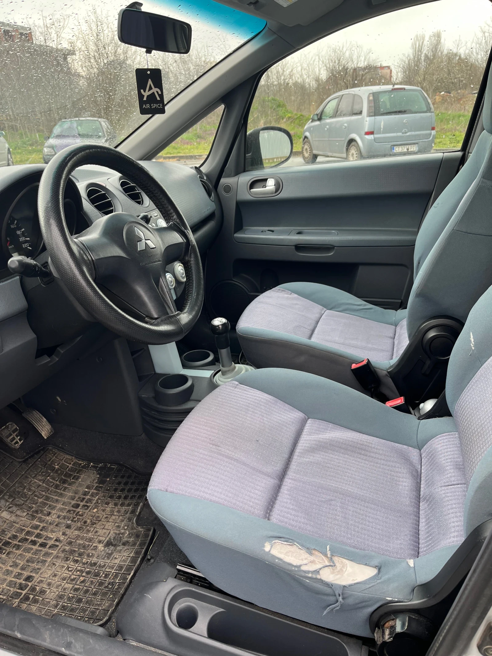 Mitsubishi Colt, снимка 6 - Автомобили и джипове - 54000253