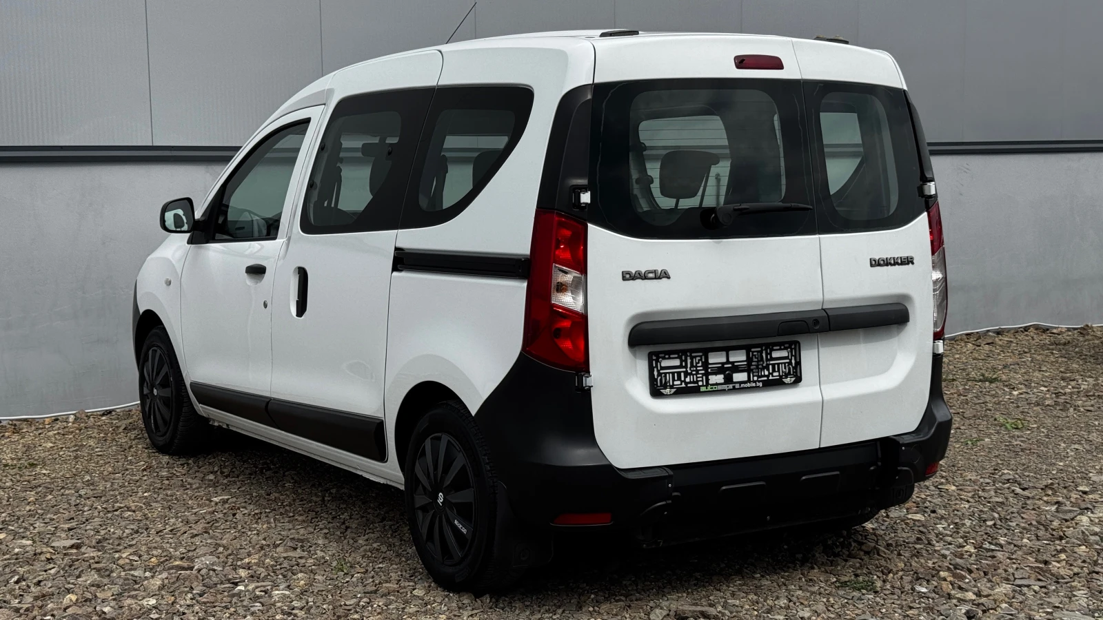 Dacia Dokker 1.6 ♿, снимка 7 - Автомобили и джипове - 54481128