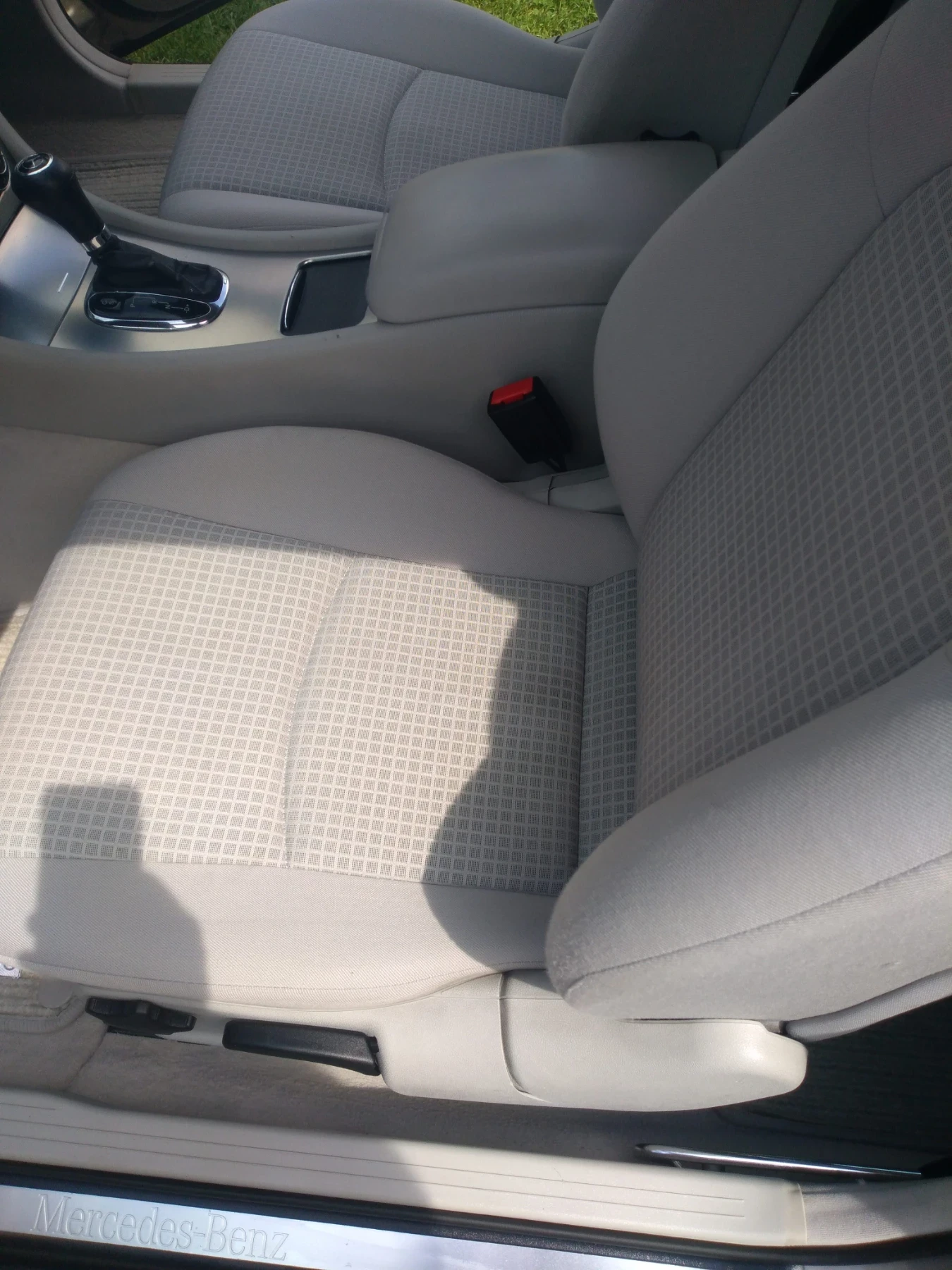 Mercedes-Benz C 220 Купе, снимка 4 - Автомобили и джипове - 54933929