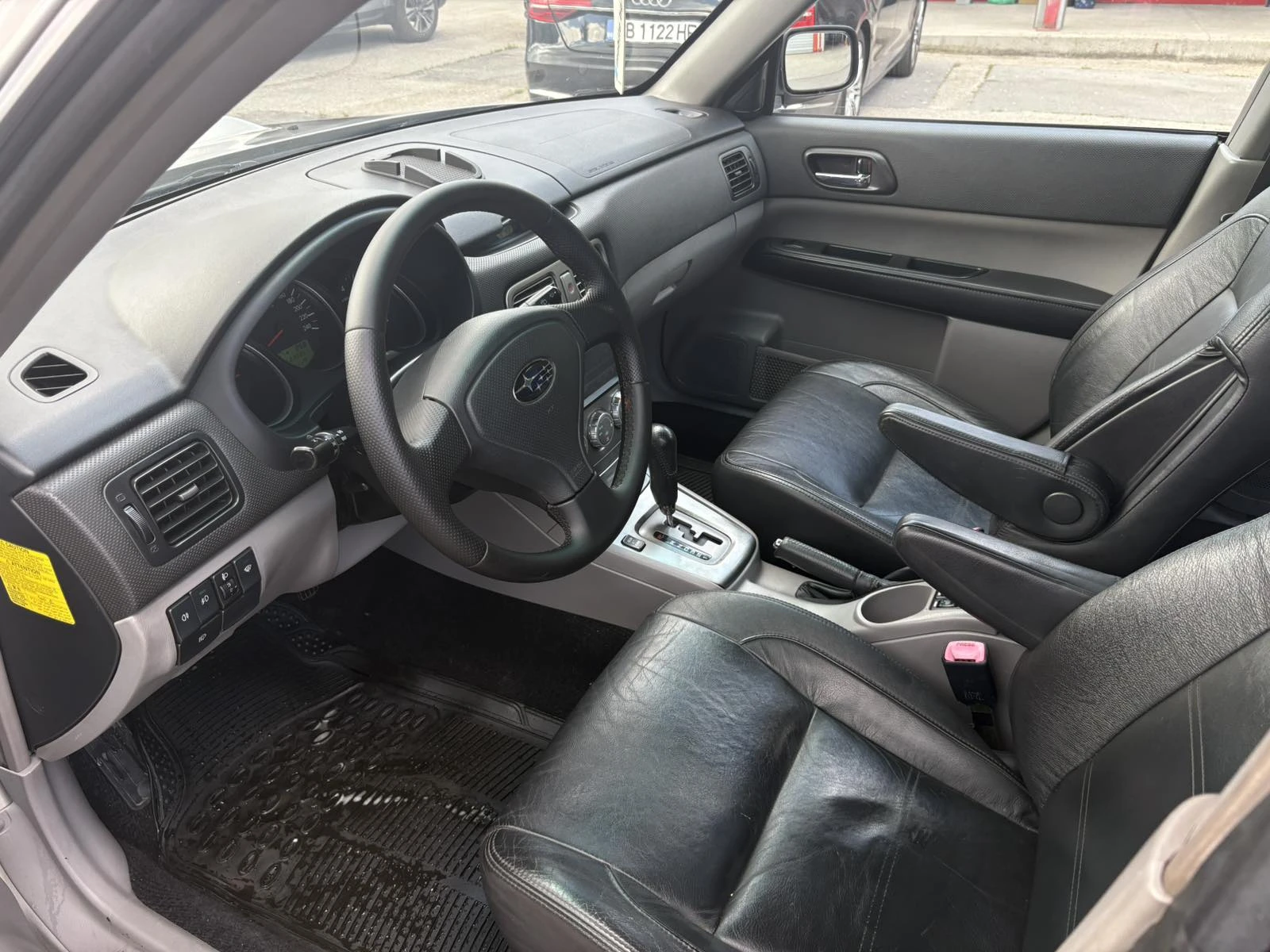 Subaru Forester 2.0 BENZ, снимка 10 - Автомобили и джипове - 54970948