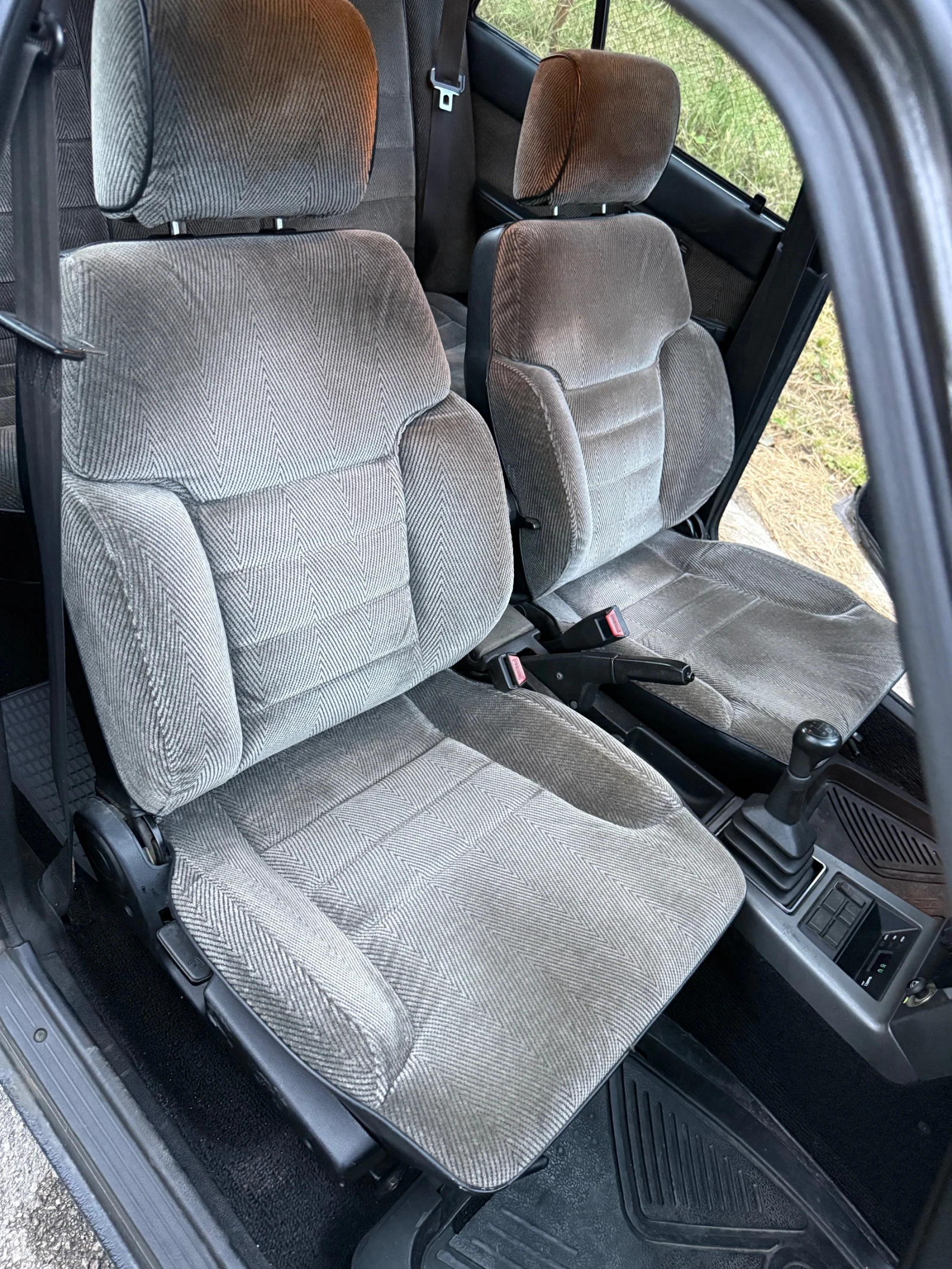 Mazda 626 2.0 8V, снимка 10 - Автомобили и джипове - 55079063