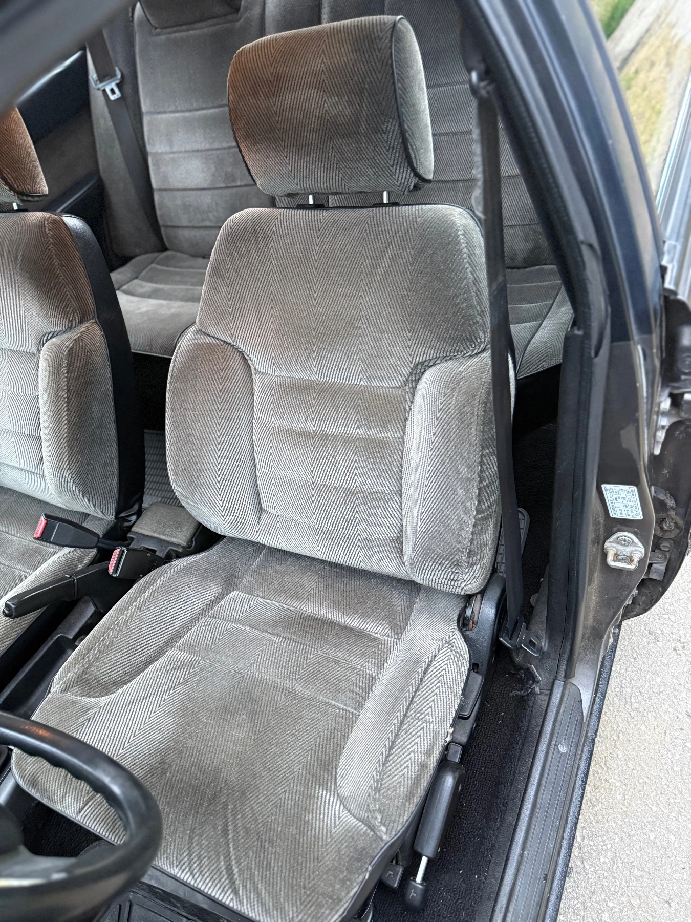 Mazda 626 2.0 8V, снимка 8 - Автомобили и джипове - 55079063