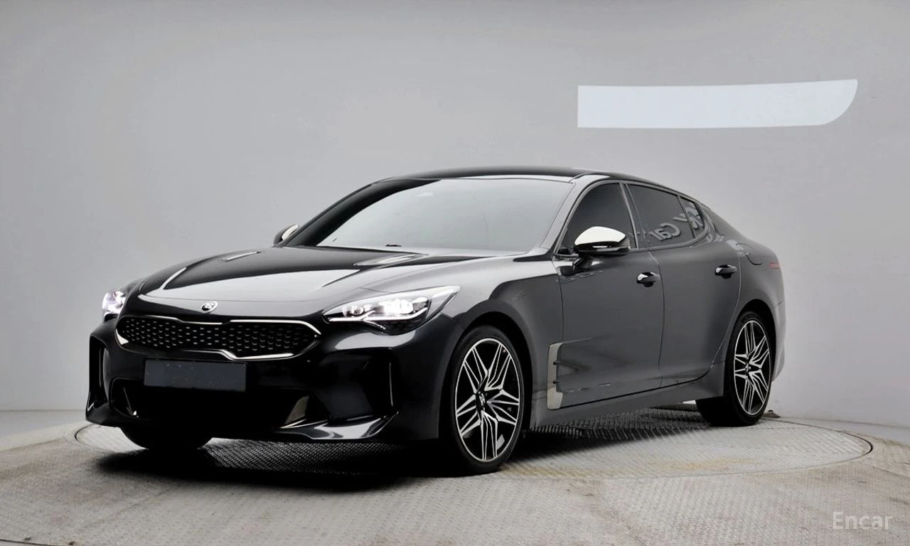 Kia Stinger 3.3* GT* TURBO* ОБДУХВАНЕ* ХЕДЪП* КАМЕРА* 
