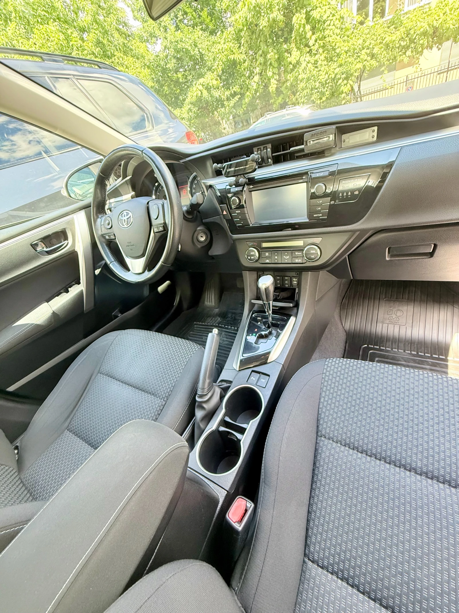 Toyota Corolla, снимка 12 - Автомобили и джипове - 55566305