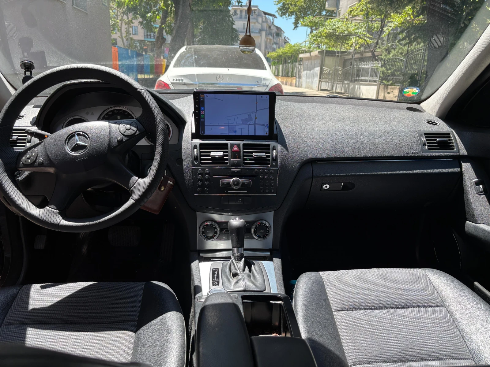 Mercedes-Benz C 220, снимка 6 - Автомобили и джипове - 55592381