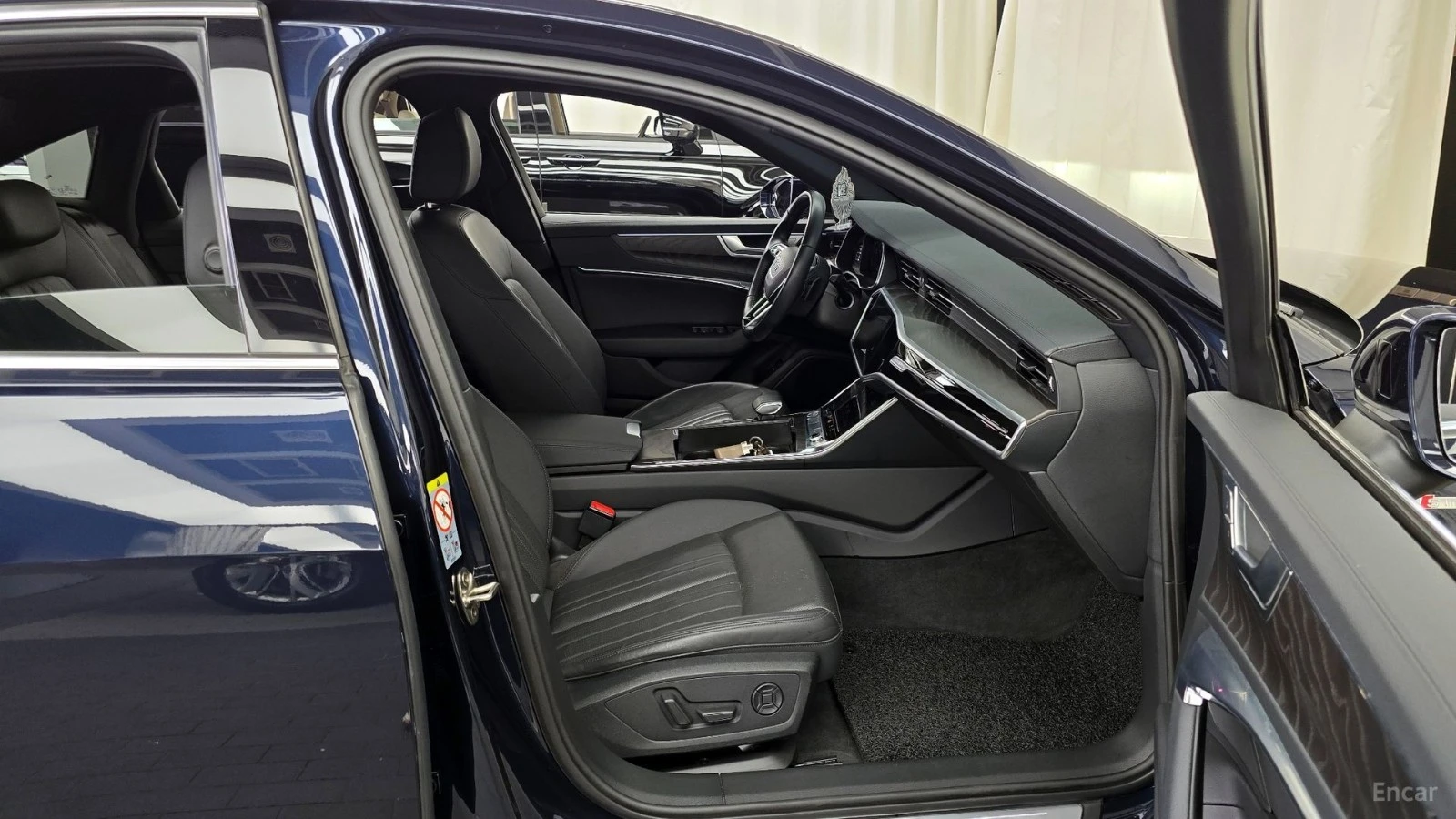 Audi A6 QUATTRO* PREMIUM* DISTRONIC* ОБДУХВАНЕ* 360* HUD* , снимка 9 - Автомобили и джипове - 55595346