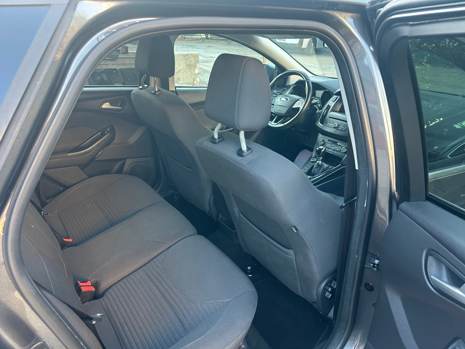 Ford Focus TITANIUM-LED-НАВИ-ЕВРО 6-ИТАЛИЯ!, снимка 9 - Автомобили и джипове - 55725253