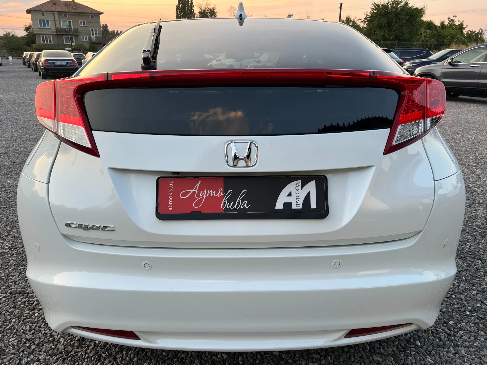 Honda Civic 2.2i-DTEC ПАНОРАМА/КОЖА/НАВИГАЦИЯ/КАМЕРА/PDC/LED/, снимка 4 - Автомобили и джипове - 55758242