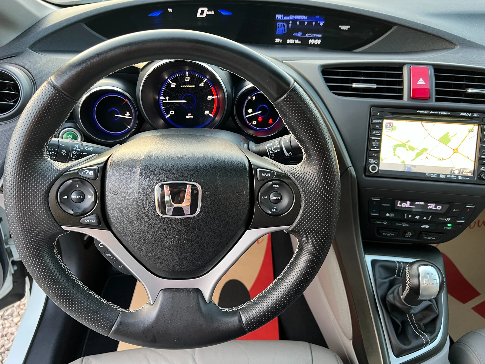 Honda Civic 2.2i-DTEC ПАНОРАМА/КОЖА/НАВИГАЦИЯ/КАМЕРА/PDC/LED/, снимка 13 - Автомобили и джипове - 55758242