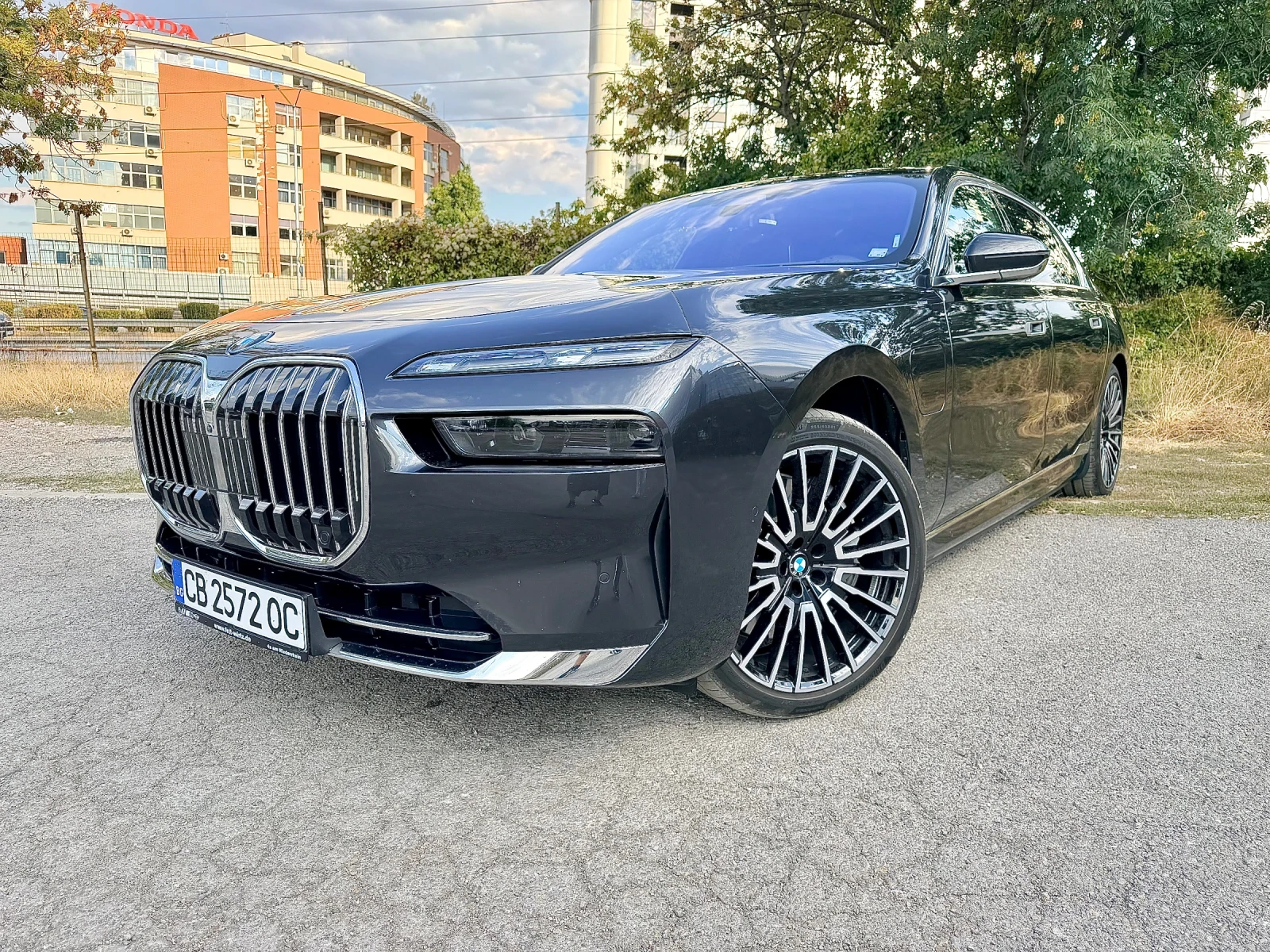 BMW 750 E/Xdrive/Гаранционна