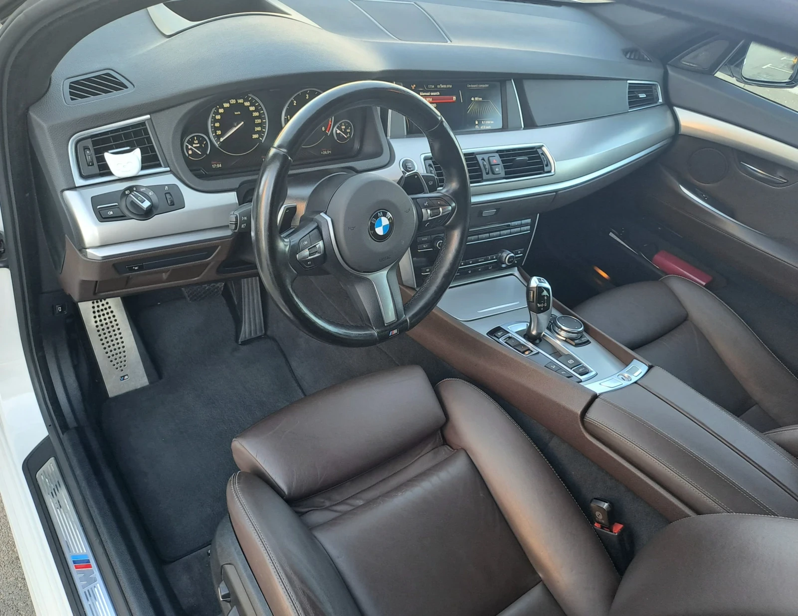 BMW 5 Gran Turismo M - Xdrive, снимка 11 - Автомобили и джипове - 56322412