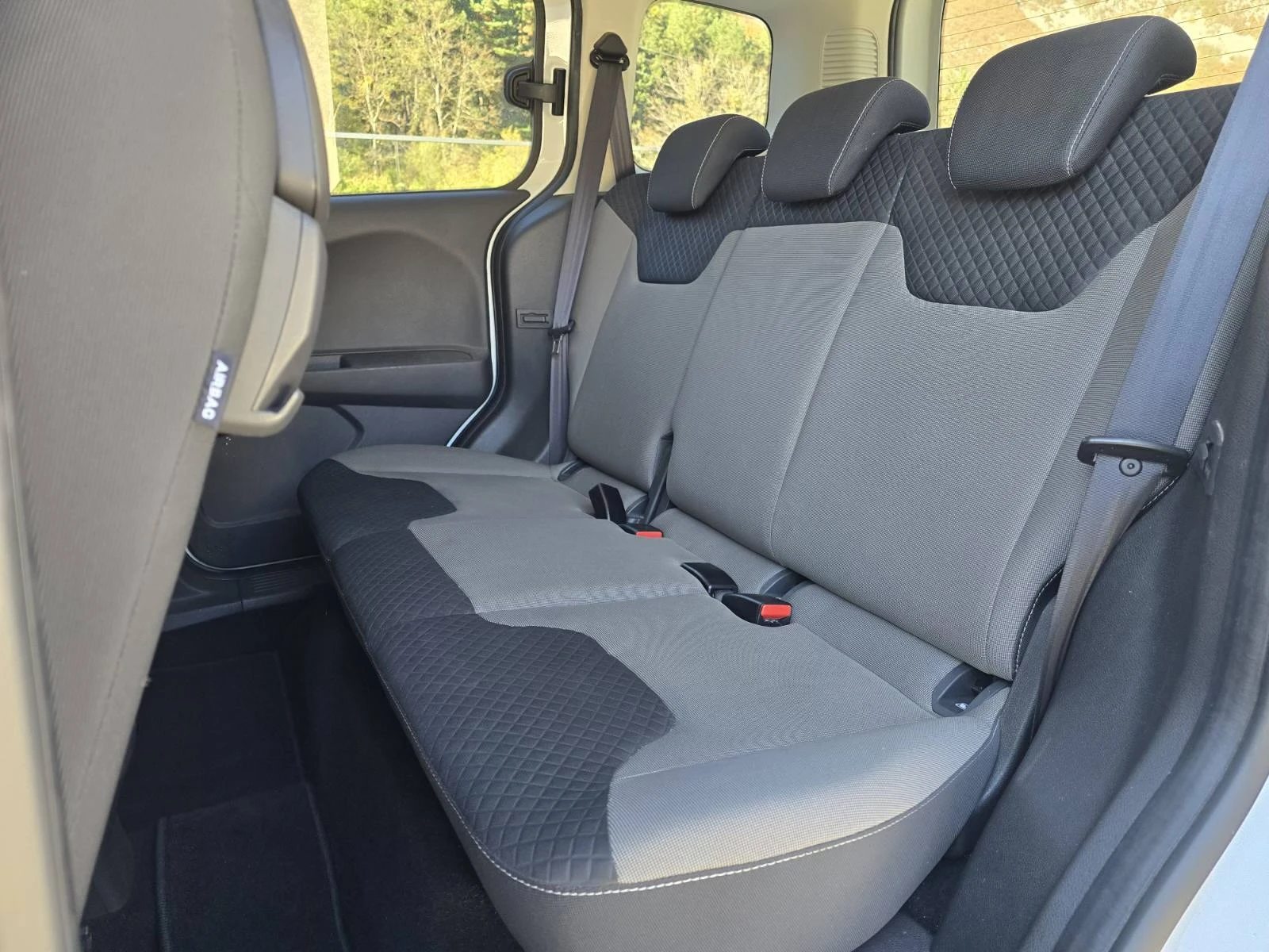 Ford Tourneo Connect 101�.83000��.������, ���� 5b. | Mobile.bg � ����������� 12