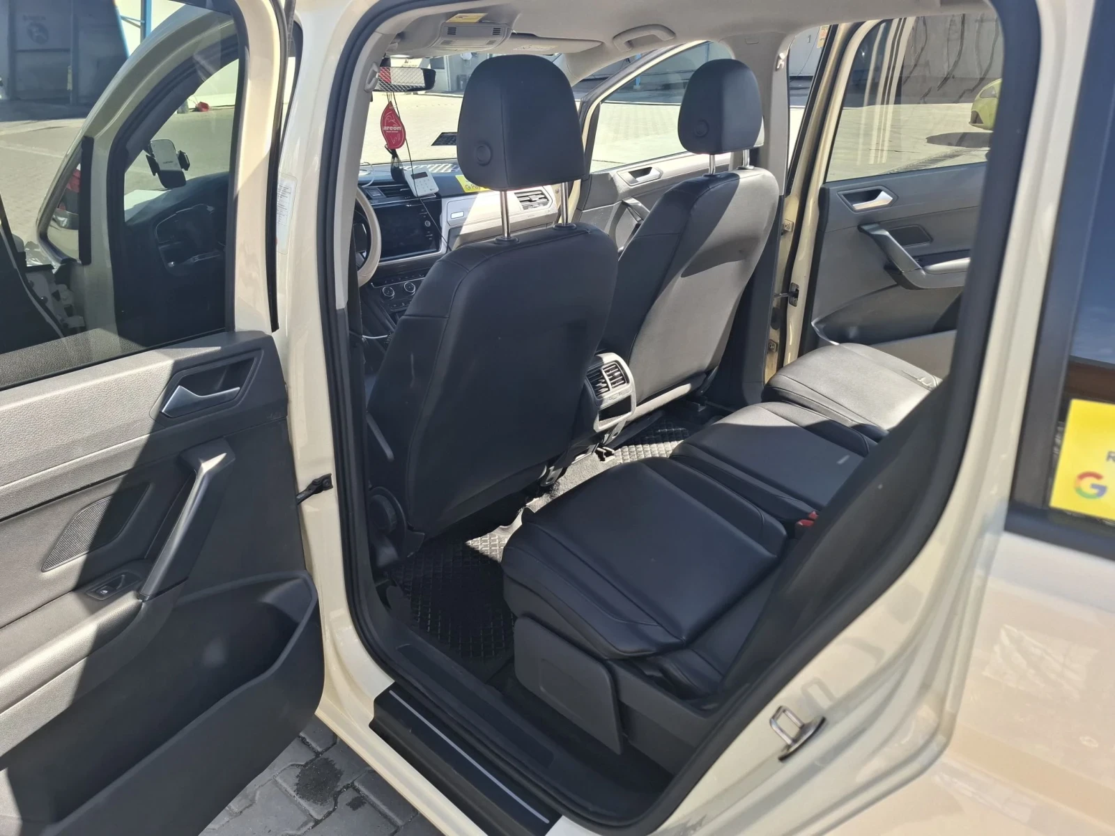 VW Touran, снимка 7 - Автомобили и джипове - 56701170