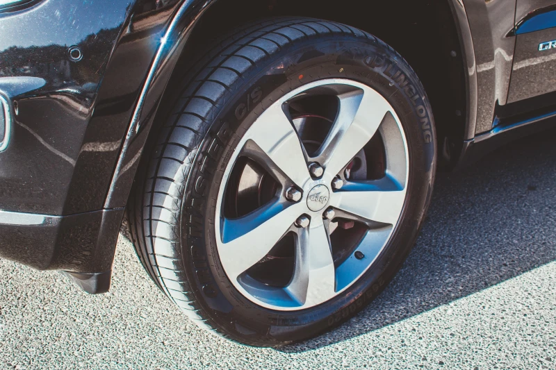 Jeep Grand cherokee Overland Facelift, снимка 9 - Автомобили и джипове - 52632720