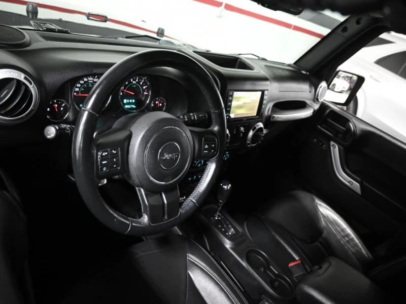 Jeep Wrangler * UNLIMITED SAHARA* PODGREV* CAMERA* CARFAX* , снимка 9 - Автомобили и джипове - 53060573