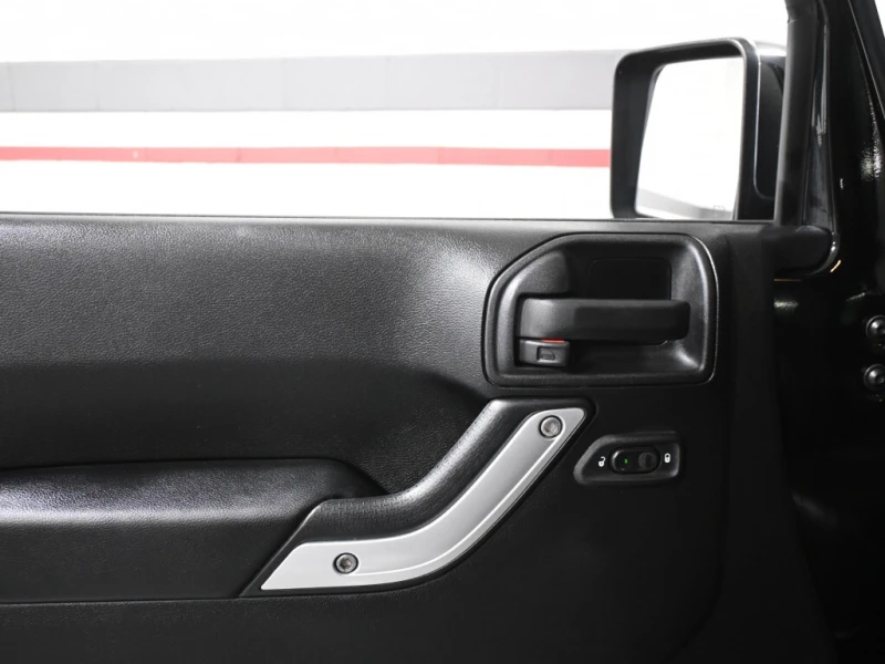 Jeep Wrangler * UNLIMITED SAHARA* PODGREV* CAMERA* CARFAX* , снимка 14 - Автомобили и джипове - 53060573