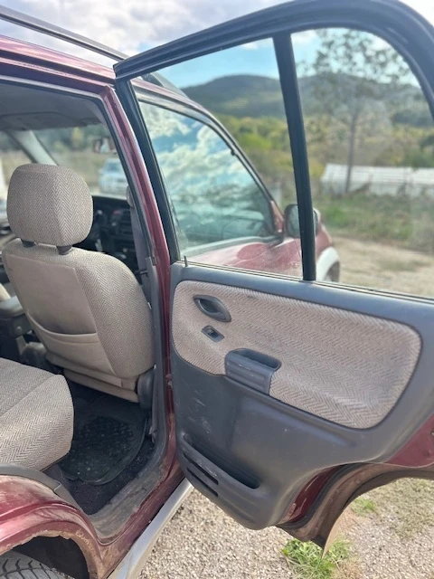 Suzuki Grand vitara, снимка 13 - Автомобили и джипове - 52627514